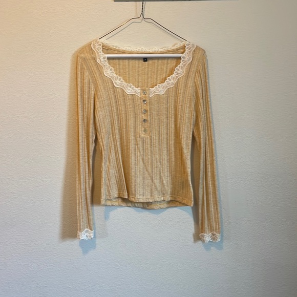 Wild miss medium lace shirt - Picture 1 of 3